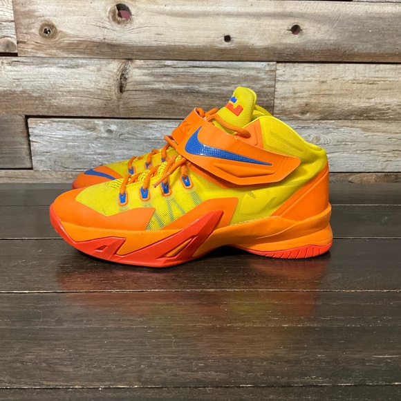 Nike LeBron Zoom Soldier 8 sneakers in a yellow and orange colorway. - Picture 4 of 6